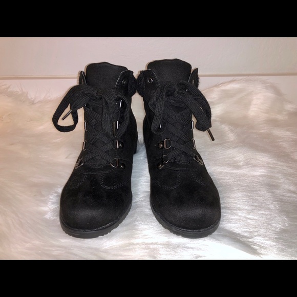 Cliffs black boots size 7 - Picture 3 of 5